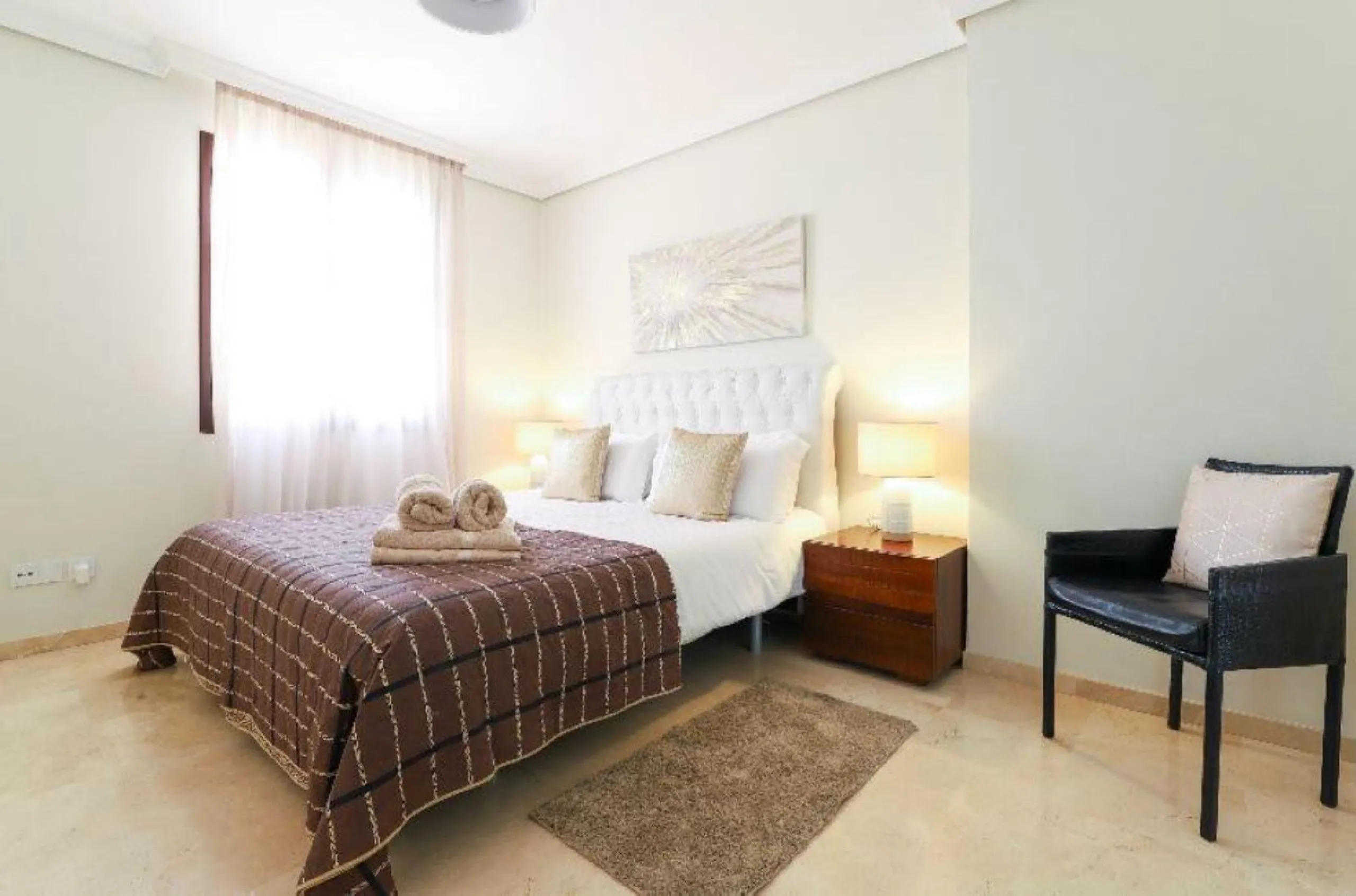 Apartment - Ground Floor Apartment в продаже в Marbella, Málaga. В доме 2 спален и 2 ванных комнат. Площадь дома 141 м²