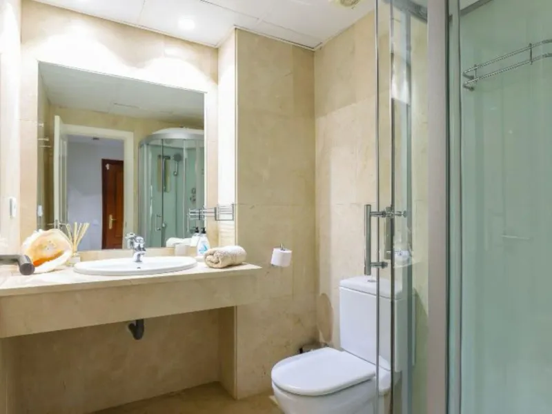 Apartment - Ground Floor Apartment в продаже в Marbella, Málaga. В доме 2 спален и 2 ванных комнат. Площадь дома 141 м²