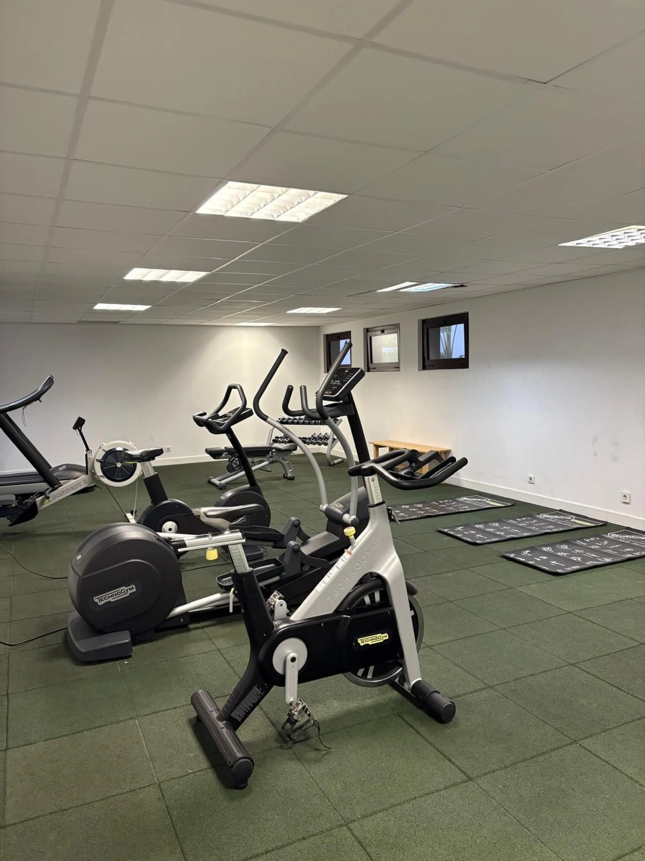 Apartment - Ground Floor Apartment в продаже в Marbella, Málaga. В доме 2 спален и 2 ванных комнат. Площадь дома 141 м²