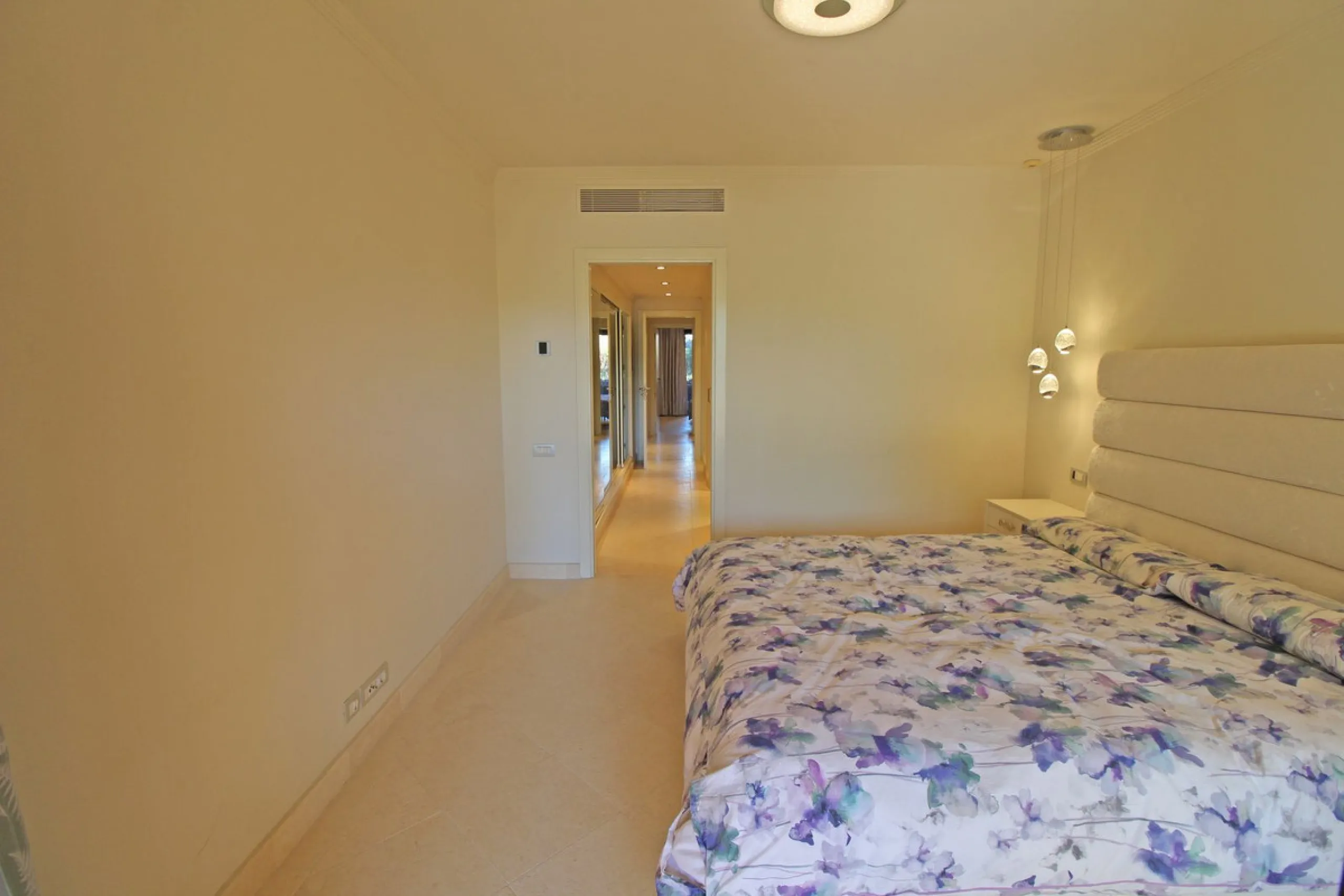 Nestled in the peaceful beachside enclave of Casasola, this charming ground-floor apartment