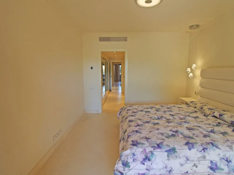 Nestled in the peaceful beachside enclave of Casasola, this charming ground-floor apartment