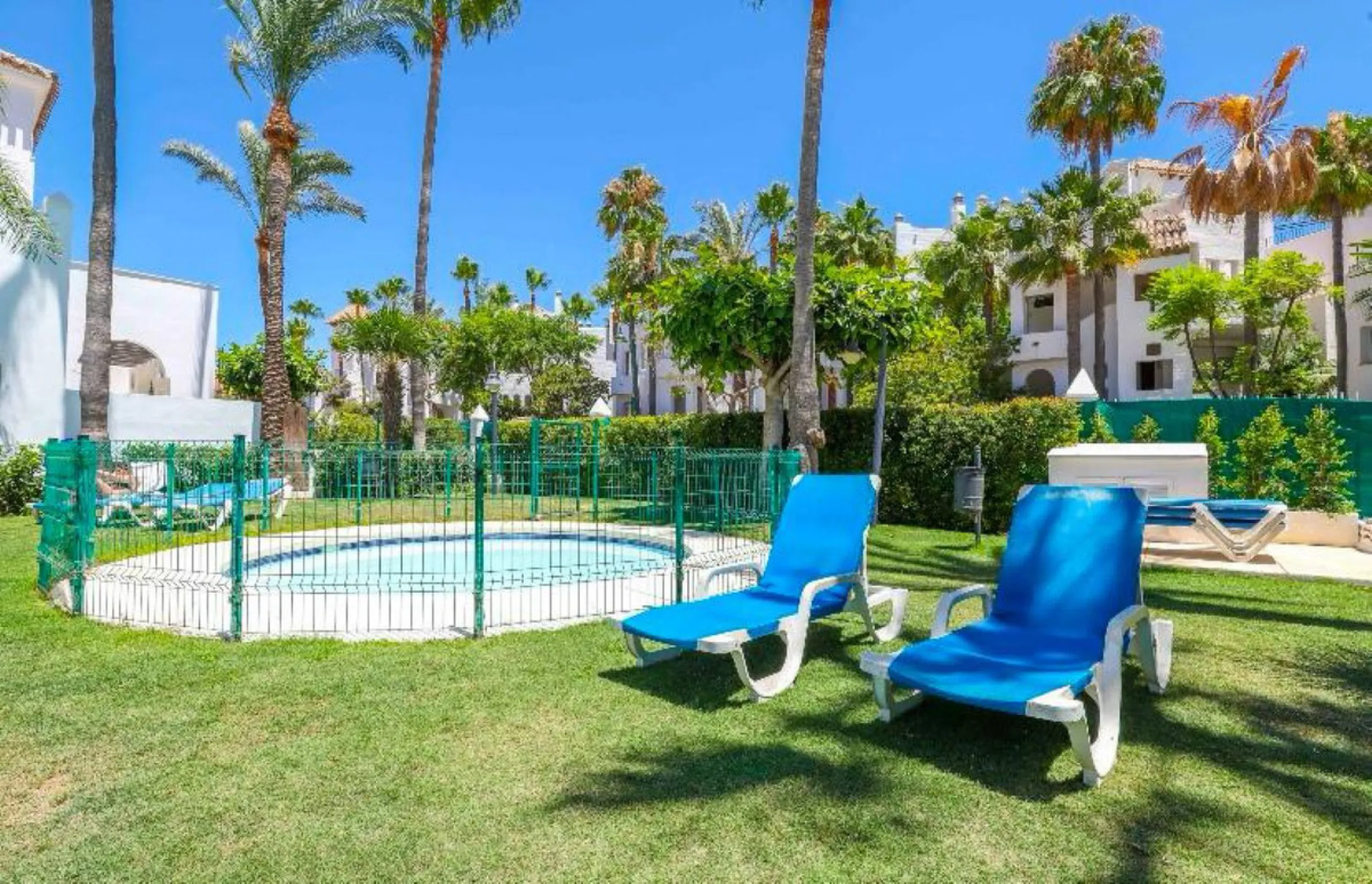 Apartment - Ground Floor Apartment в продаже в Marbella, Málaga. В доме 2 спален и 2 ванных комнат. Площадь дома 141 м²