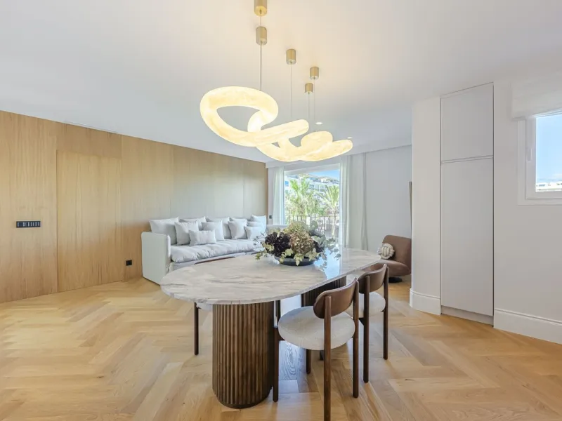 Stylish 2-room apartment with tourist license in the heart of Puerto Banús