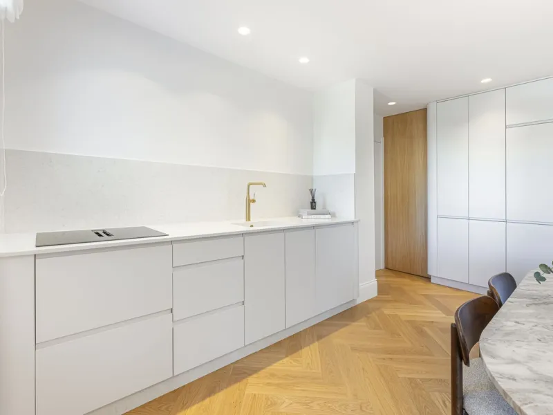 Stylish 2-room apartment with tourist license in the heart of Puerto Banús