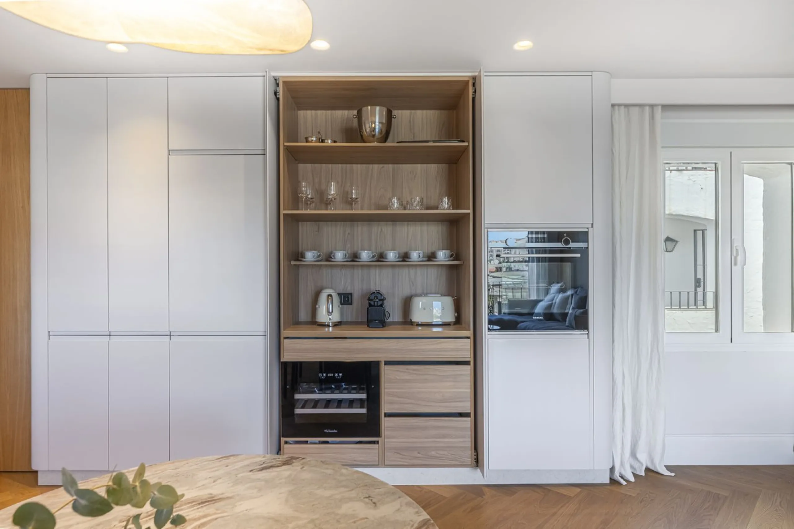 Stylish 2-room apartment with tourist license in the heart of Puerto Banús