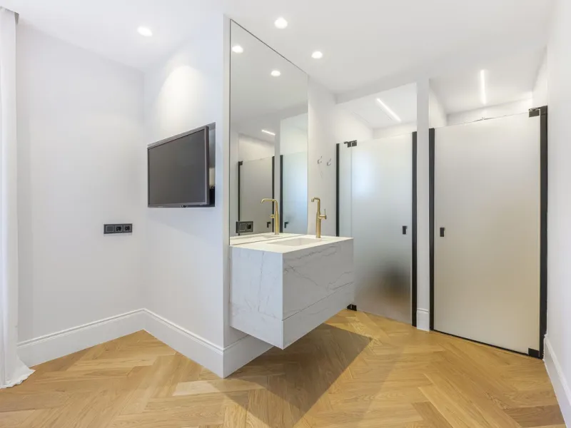 Stylish 2-room apartment with tourist license in the heart of Puerto Banús