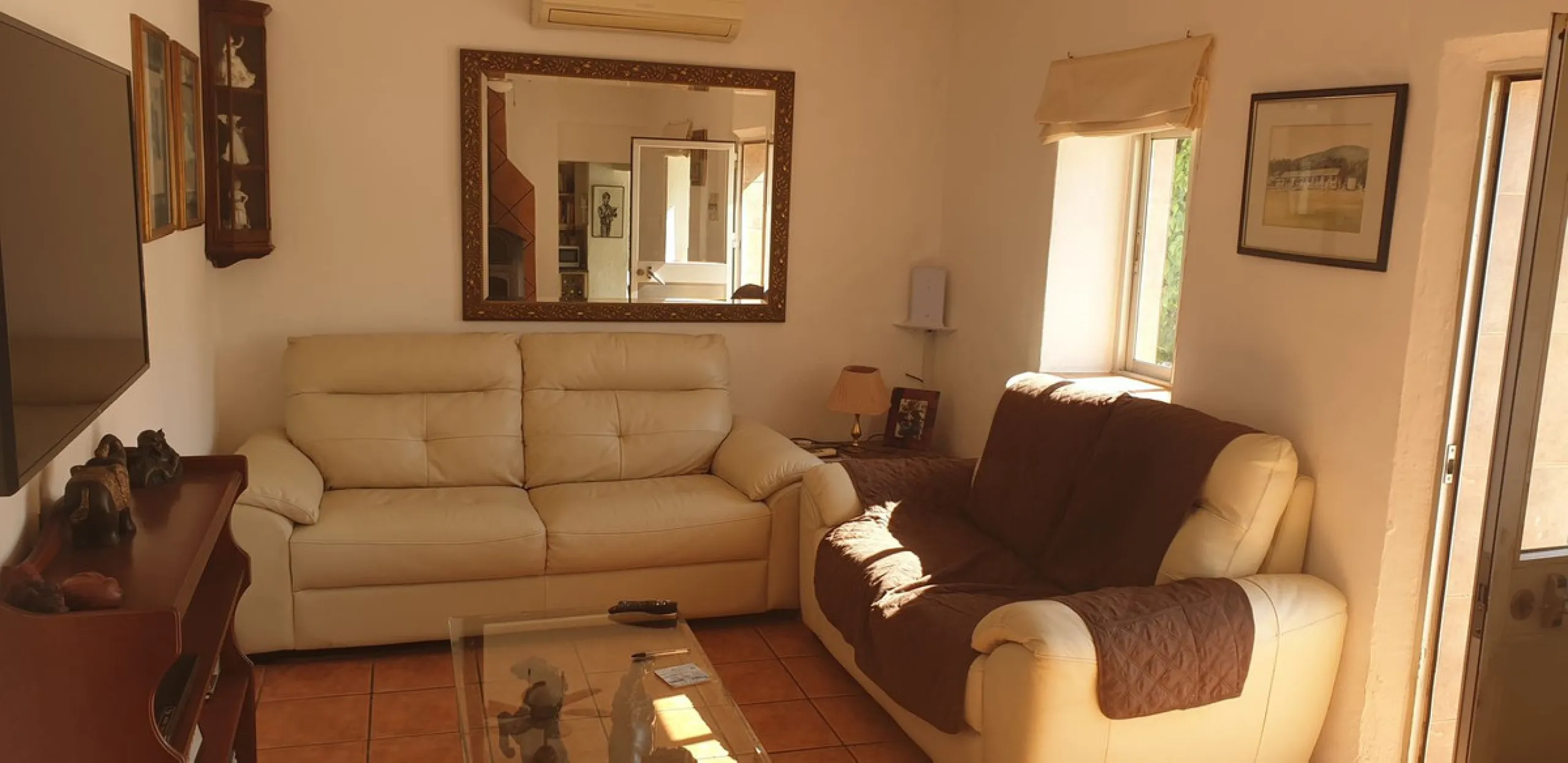 House - Finca - Cortijo в продаже в Málaga, Málaga. В доме 4 спален и 3 ванных комнат. Площадь дома 190 м². Площадь участка 5000 м²
