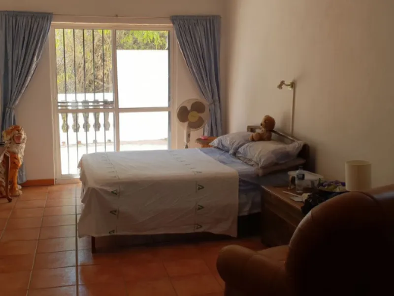 House - Finca - Cortijo в продаже в Málaga, Málaga. В доме 4 спален и 3 ванных комнат. Площадь дома 190 м². Площадь участка 5000 м²