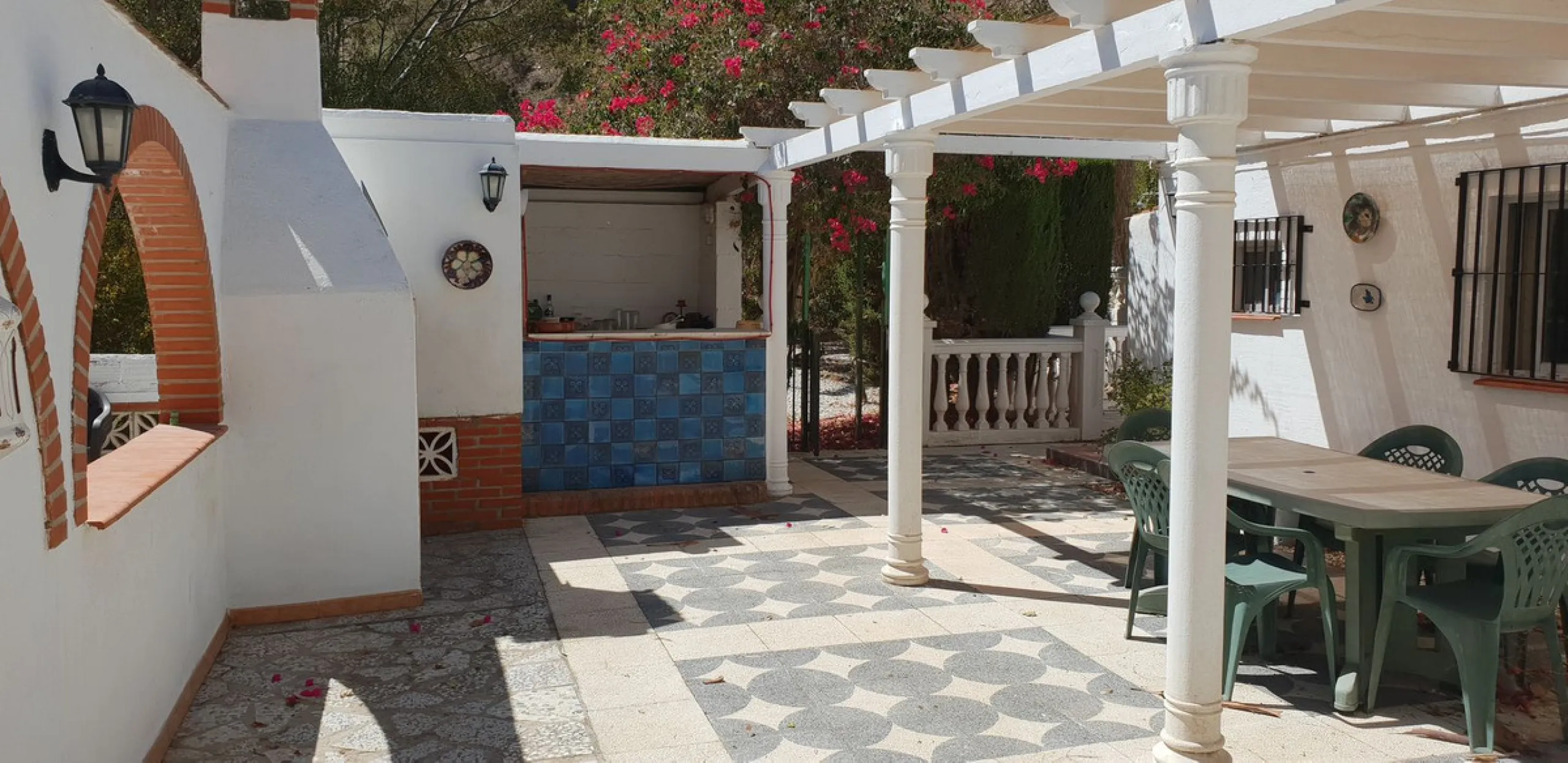 House - Finca - Cortijo в продаже в Málaga, Málaga. В доме 4 спален и 3 ванных комнат. Площадь дома 190 м². Площадь участка 5000 м²