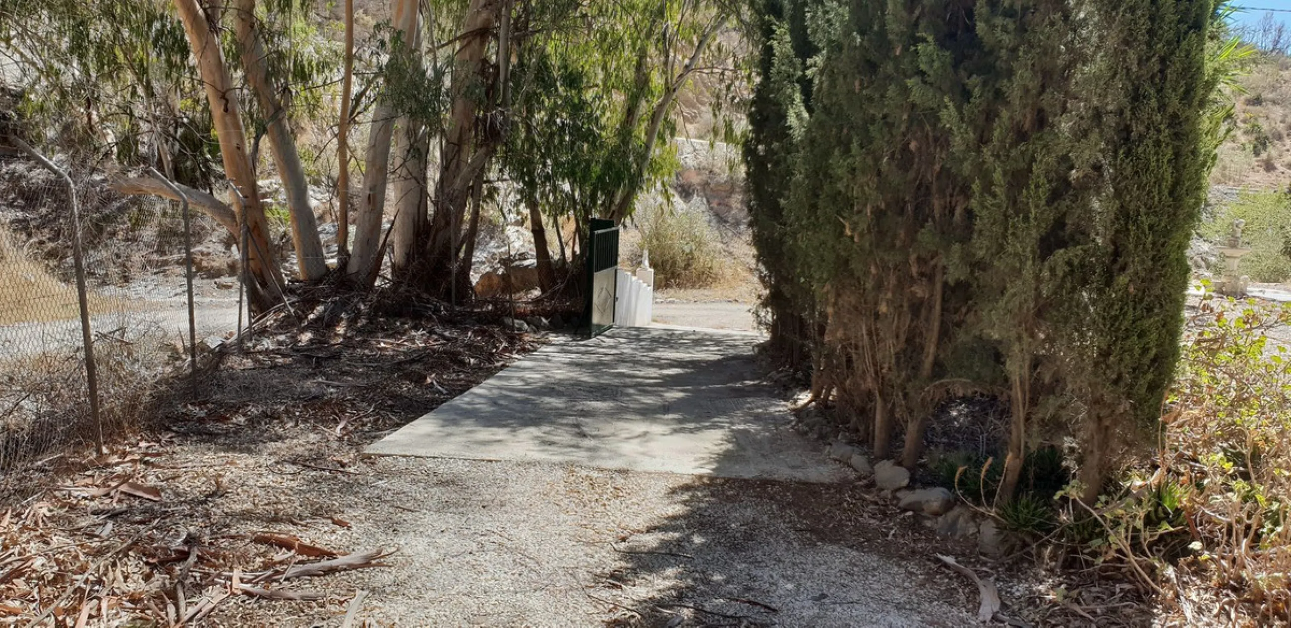 House - Finca - Cortijo в продаже в Málaga, Málaga. В доме 4 спален и 3 ванных комнат. Площадь дома 190 м². Площадь участка 5000 м²