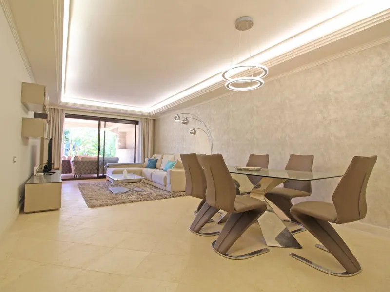 Nestled in the peaceful beachside enclave of Casasola, this charming ground-floor apartment