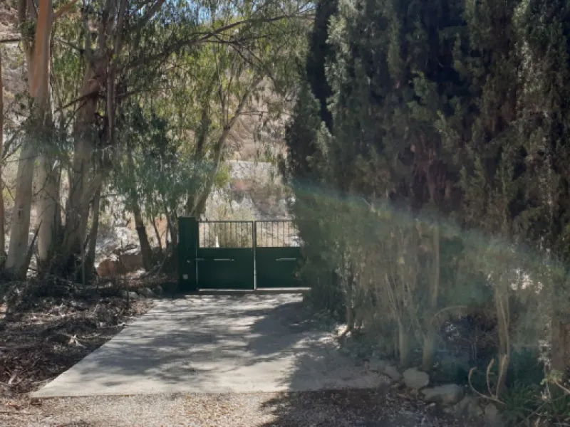 House - Finca - Cortijo в продаже в Málaga, Málaga. В доме 4 спален и 3 ванных комнат. Площадь дома 190 м². Площадь участка 5000 м²