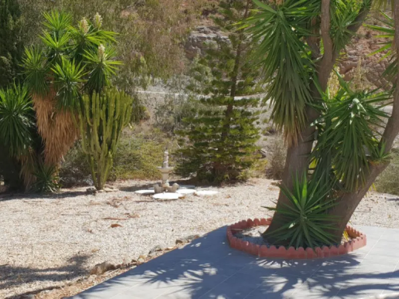 House - Finca - Cortijo в продаже в Málaga, Málaga. В доме 4 спален и 3 ванных комнат. Площадь дома 190 м². Площадь участка 5000 м²