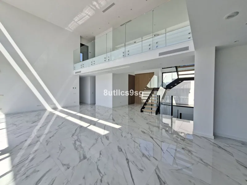 This contemporary villa is situated in the sought-after area of Paraiso Alto, Benahavis, Malaga. The property offers six bedrooms and eight bathrooms, including six en-suite, and stands out for its generous proportions with a built area of 1,038m² and a p