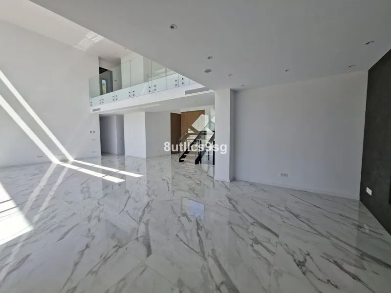This contemporary villa is situated in the sought-after area of Paraiso Alto, Benahavis, Malaga. The property offers six bedrooms and eight bathrooms, including six en-suite, and stands out for its generous proportions with a built area of 1,038m² and a p