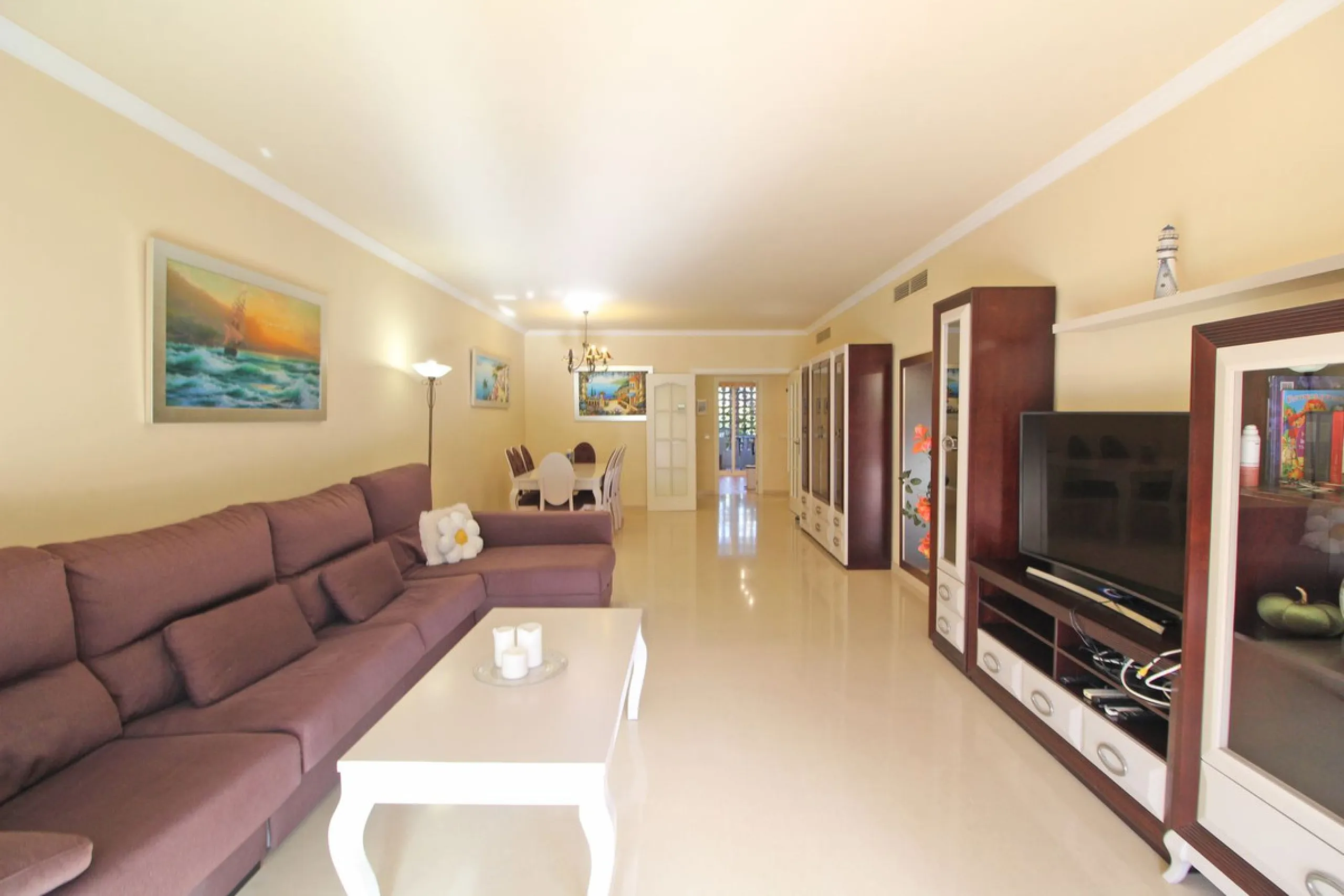 Ground floor apartment, less than 300 meters from the beach.