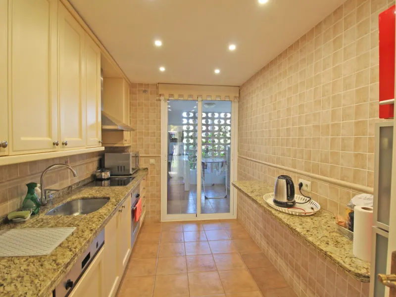 Ground floor apartment, less than 300 meters from the beach.