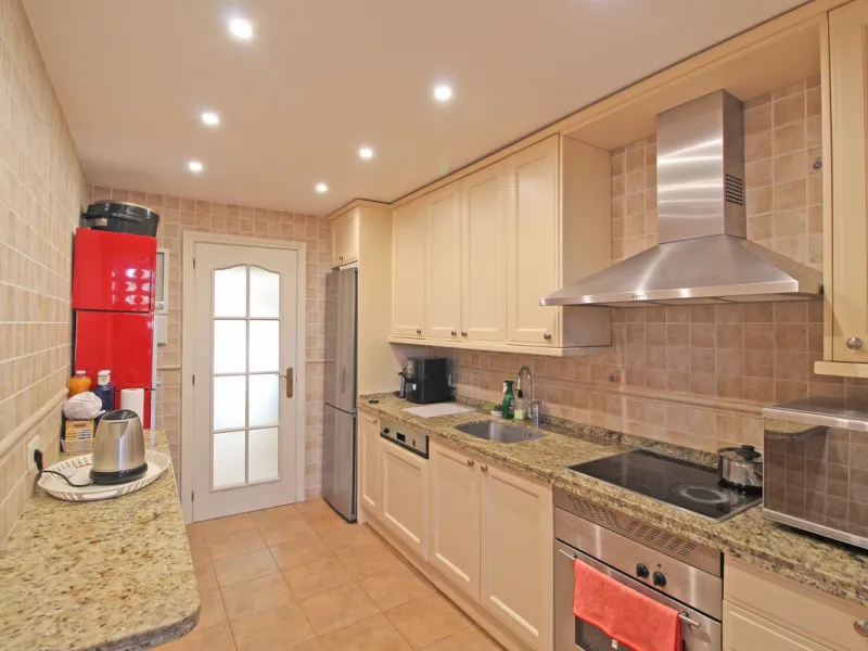 Ground floor apartment, less than 300 meters from the beach.