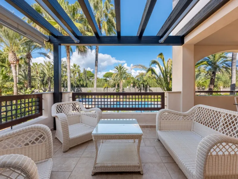 Prime 2-Bedroom Apartment with Pool Views close to Centro Plaza and Puerto Banus!