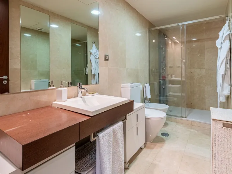 Prime 2-Bedroom Apartment with Pool Views close to Centro Plaza and Puerto Banus!