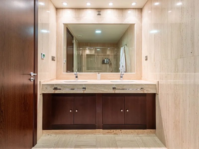 Prime 2-Bedroom Apartment with Pool Views close to Centro Plaza and Puerto Banus!