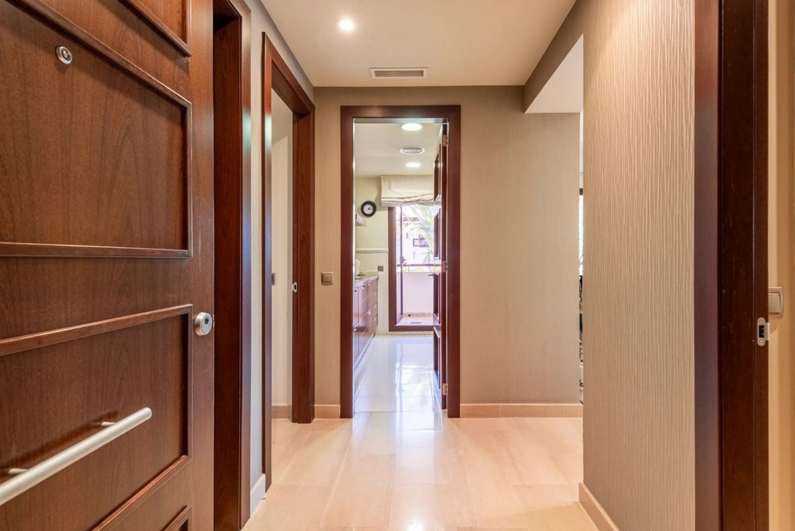 Prime 2-Bedroom Apartment with Pool Views close to Centro Plaza and Puerto Banus!