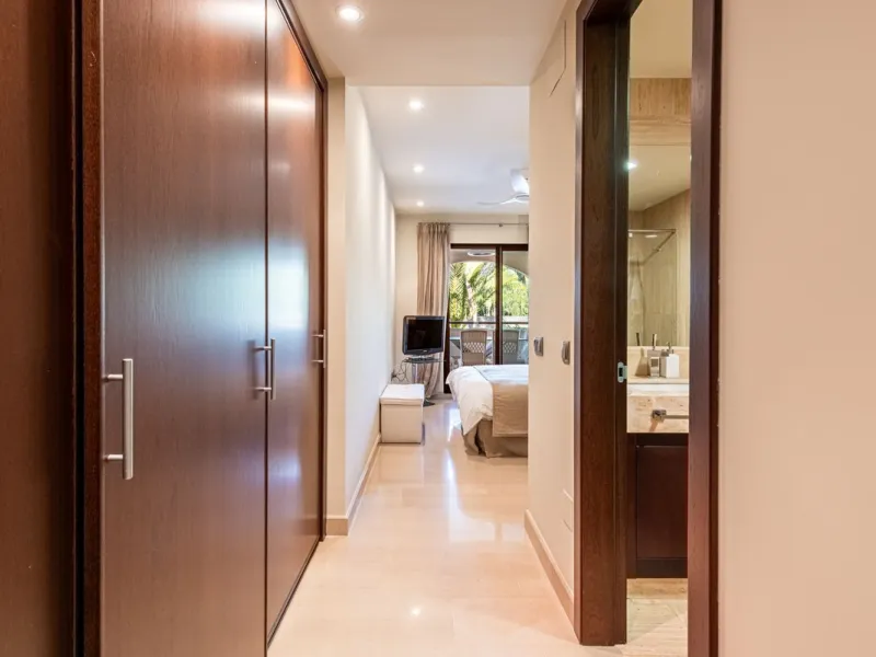 Prime 2-Bedroom Apartment with Pool Views close to Centro Plaza and Puerto Banus!