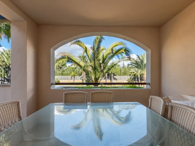 Prime 2-Bedroom Apartment with Pool Views close to Centro Plaza and Puerto Banus!
