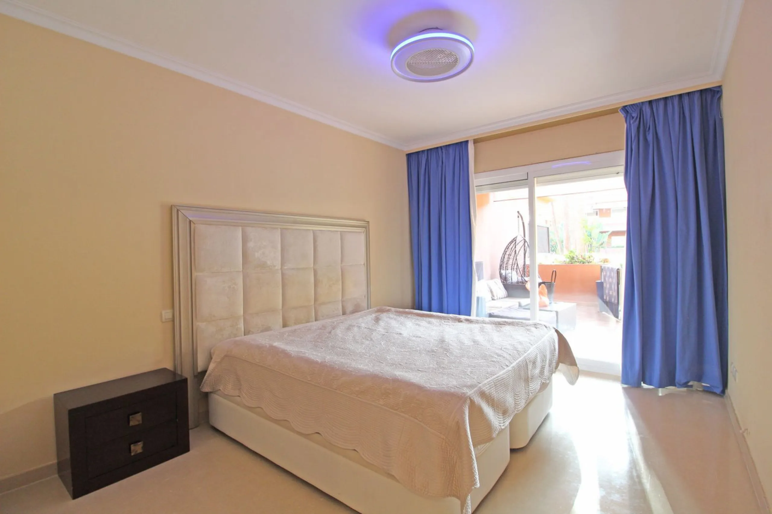 Ground floor apartment, less than 300 meters from the beach.