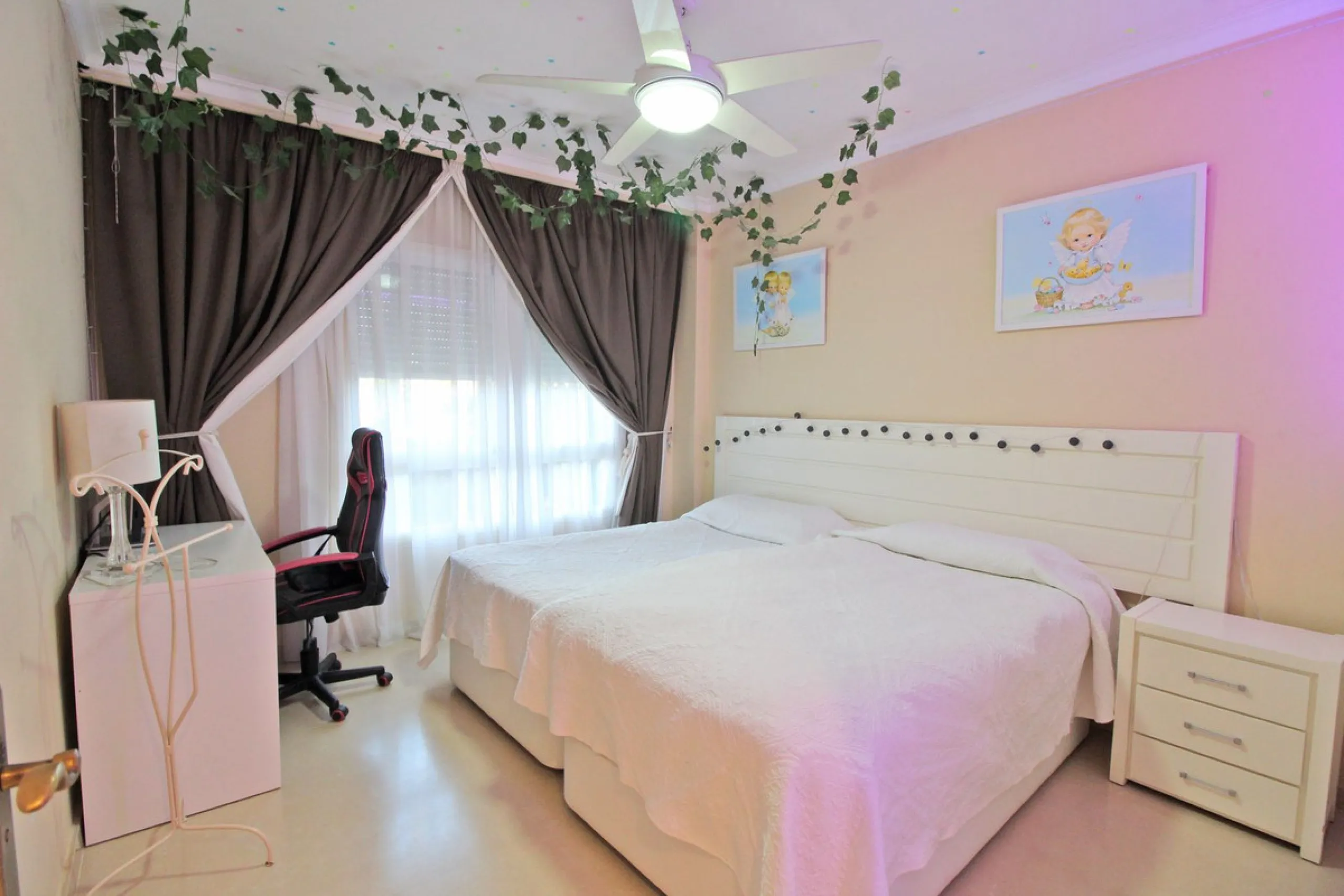 Ground floor apartment, less than 300 meters from the beach.