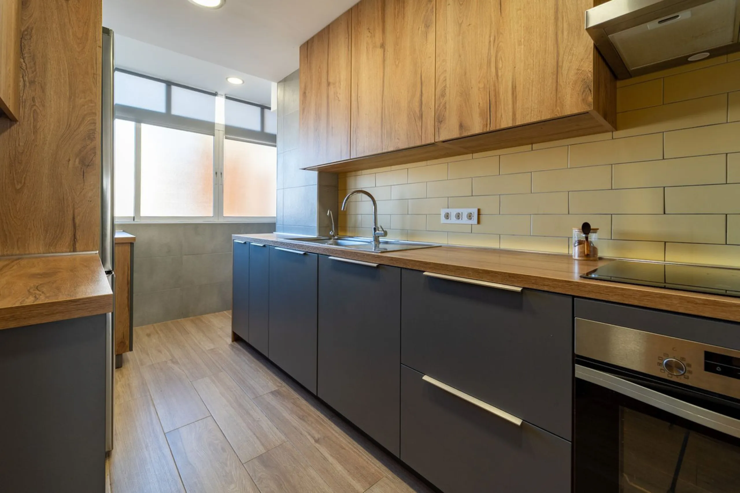Apartment - Middle Floor Apartment в продаже в Fuengirola, Málaga. В доме 3 спален и 1 ванных комнат. Площадь дома 85 м²