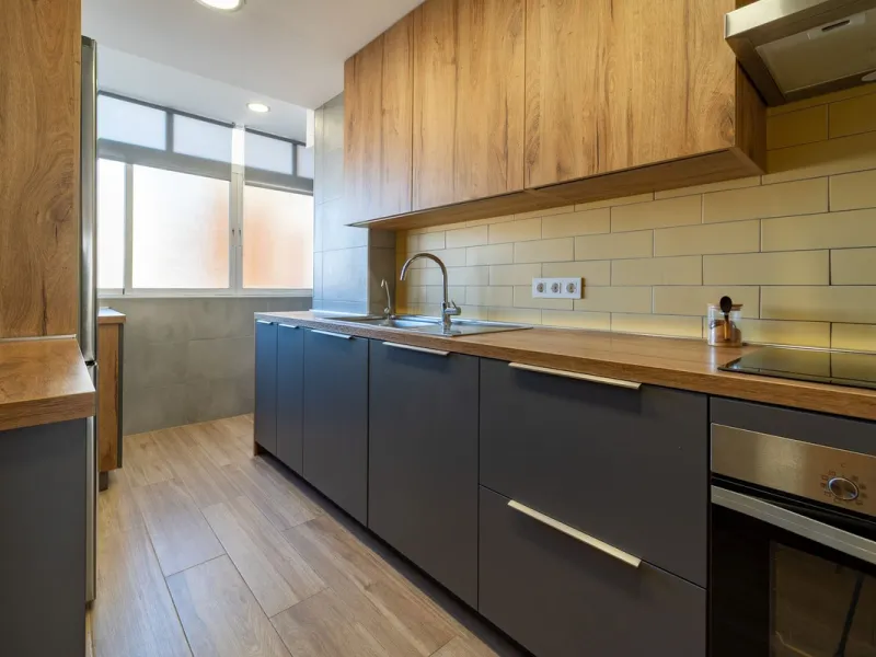 Apartment - Middle Floor Apartment в продаже в Fuengirola, Málaga. В доме 3 спален и 1 ванных комнат. Площадь дома 85 м²