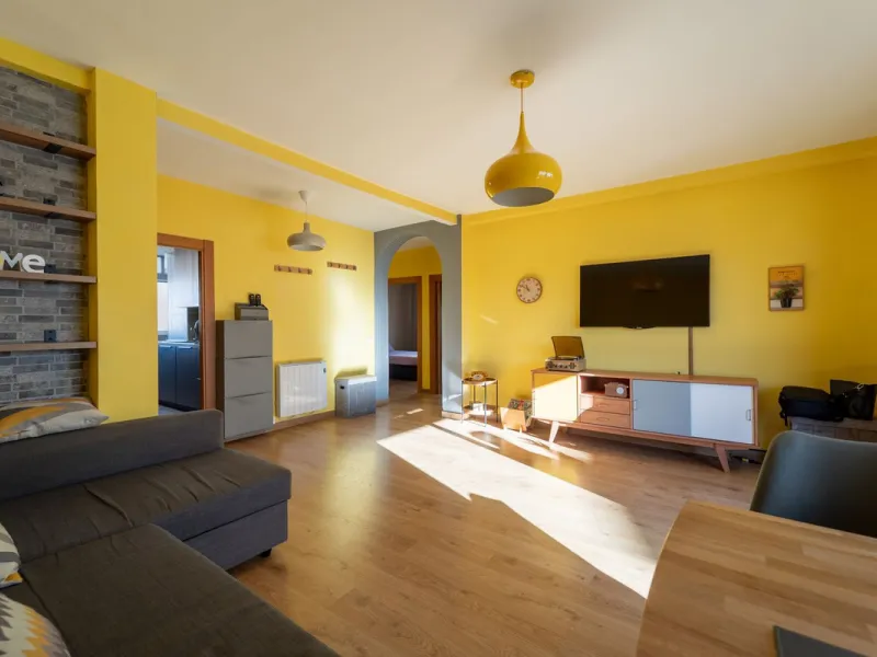 Apartment - Middle Floor Apartment в продаже в Fuengirola, Málaga. В доме 3 спален и 1 ванных комнат. Площадь дома 85 м²