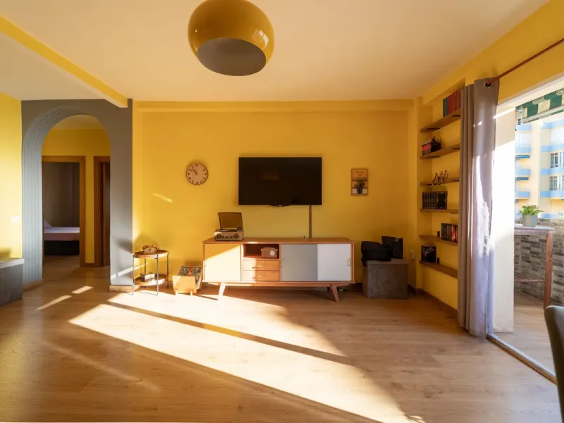 Apartment - Middle Floor Apartment в продаже в Fuengirola, Málaga. В доме 3 спален и 1 ванных комнат. Площадь дома 85 м²