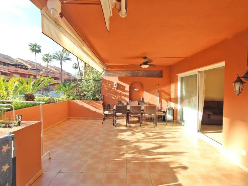 Ground floor apartment, less than 300 meters from the beach.