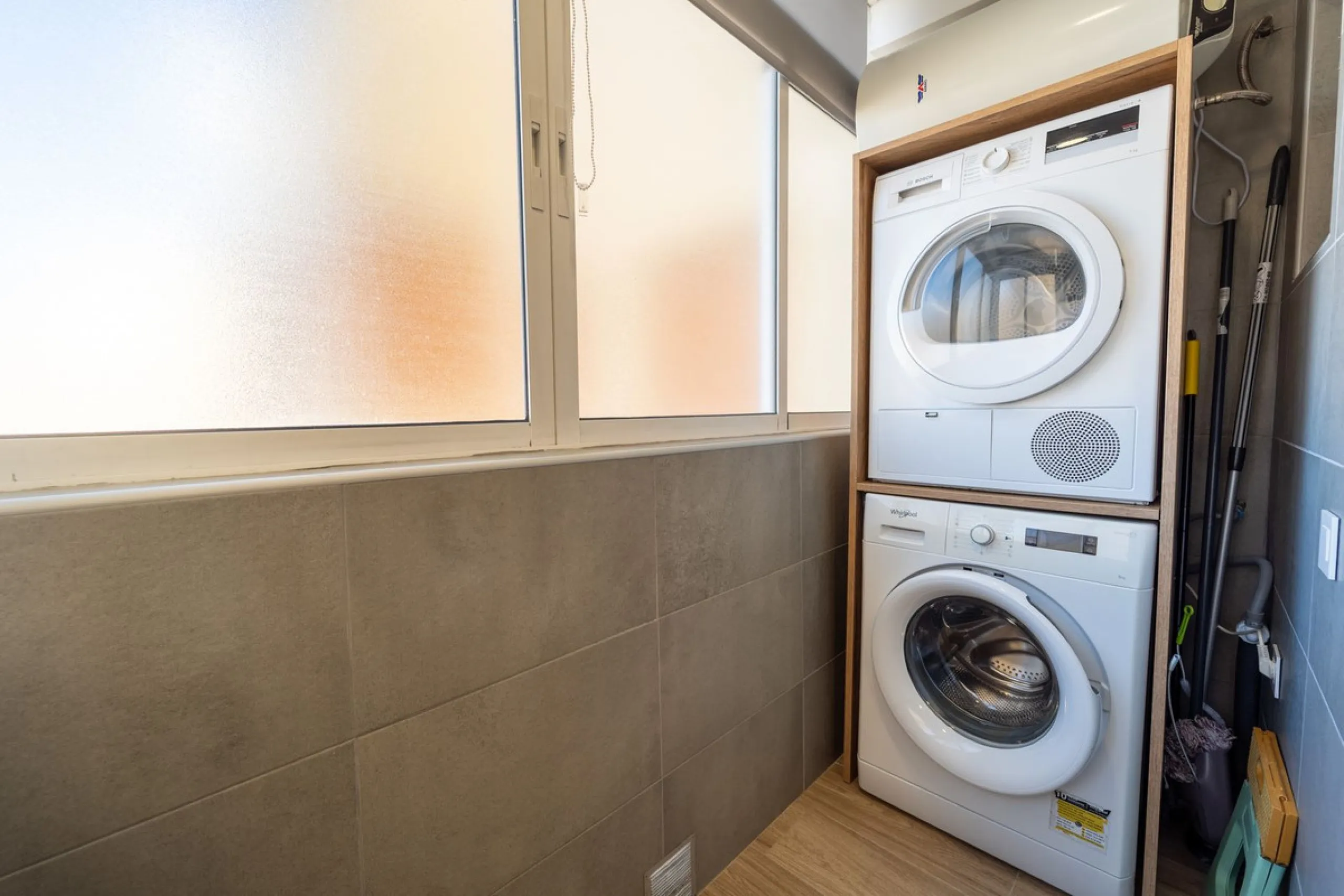 Apartment - Middle Floor Apartment в продаже в Fuengirola, Málaga. В доме 3 спален и 1 ванных комнат. Площадь дома 85 м²