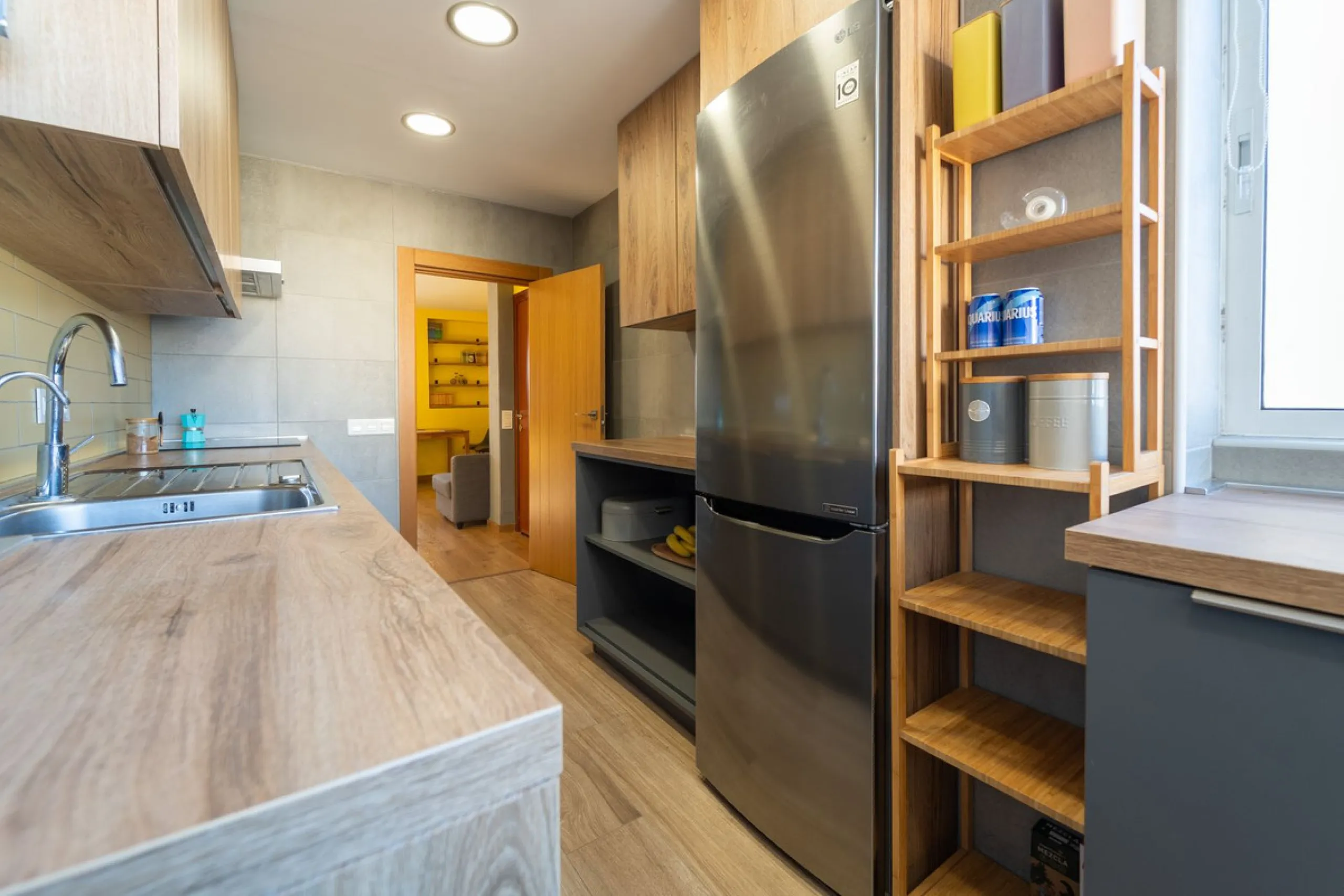 Apartment - Middle Floor Apartment в продаже в Fuengirola, Málaga. В доме 3 спален и 1 ванных комнат. Площадь дома 85 м²