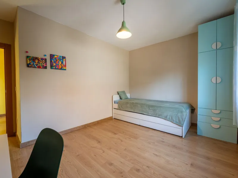 Apartment - Middle Floor Apartment в продаже в Fuengirola, Málaga. В доме 3 спален и 1 ванных комнат. Площадь дома 85 м²