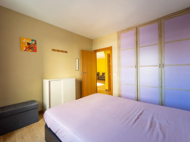 Apartment - Middle Floor Apartment в продаже в Fuengirola, Málaga. В доме 3 спален и 1 ванных комнат. Площадь дома 85 м²