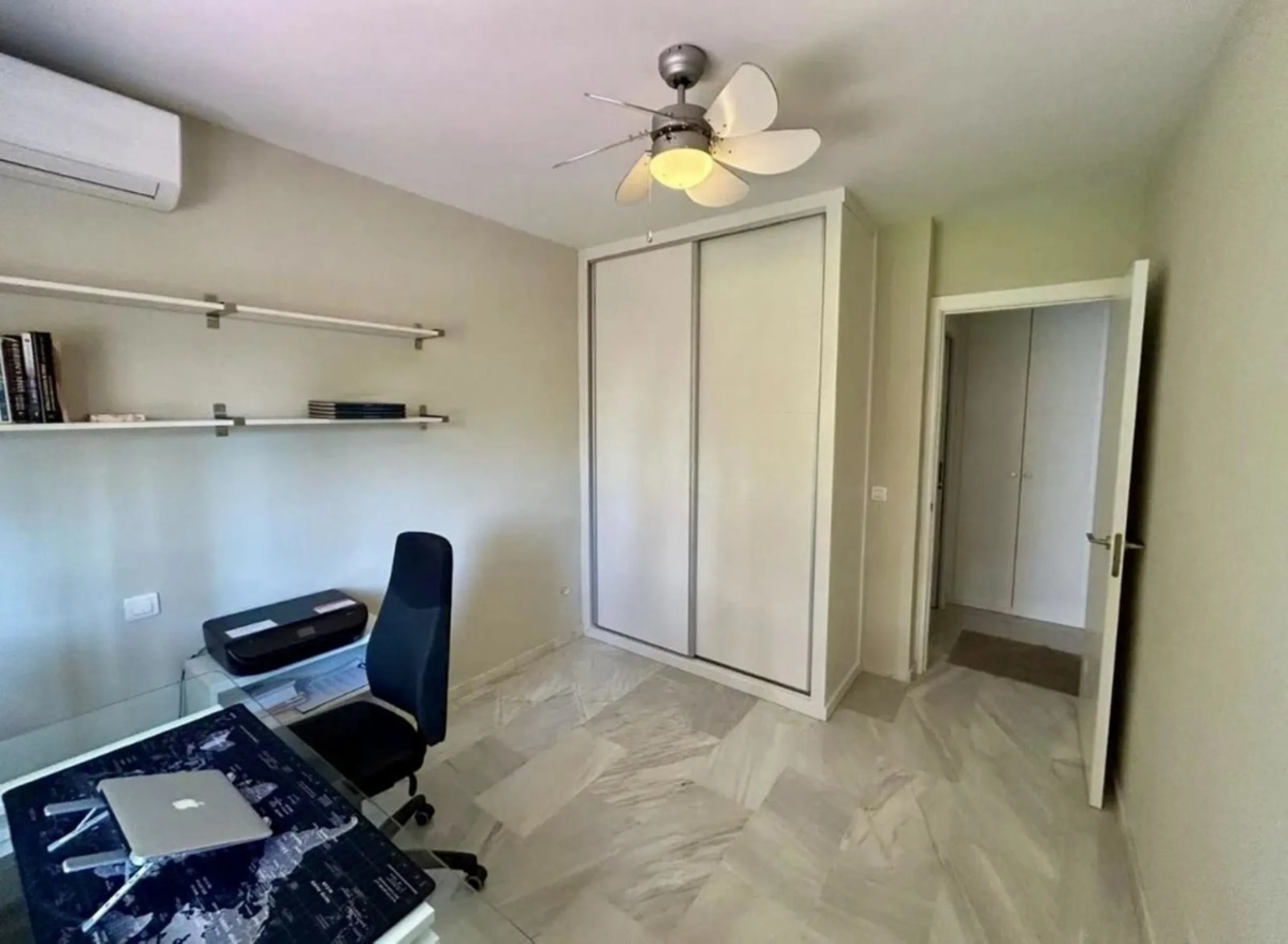 Fantastic semidetached house with a private garden in Atalaya, Monte Biarritz.