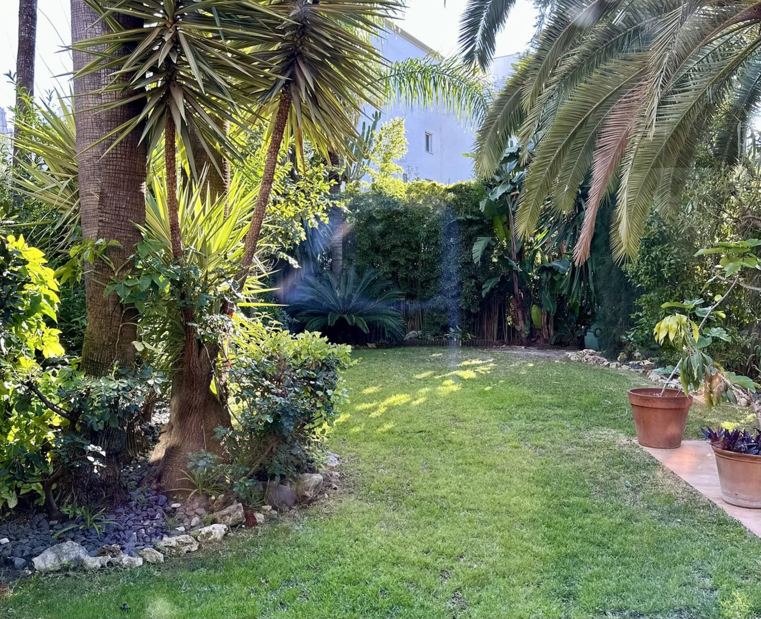 Fantastic semidetached house with a private garden in Atalaya, Monte Biarritz.