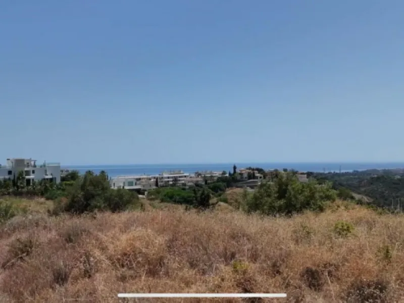 Plot - Residential Plot в продаже в Estepona, Málaga. Площадь участка 5095 м²