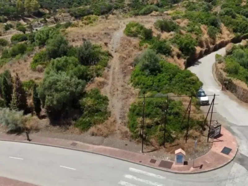 Plot - Residential Plot в продаже в Estepona, Málaga. Площадь участка 5095 м²