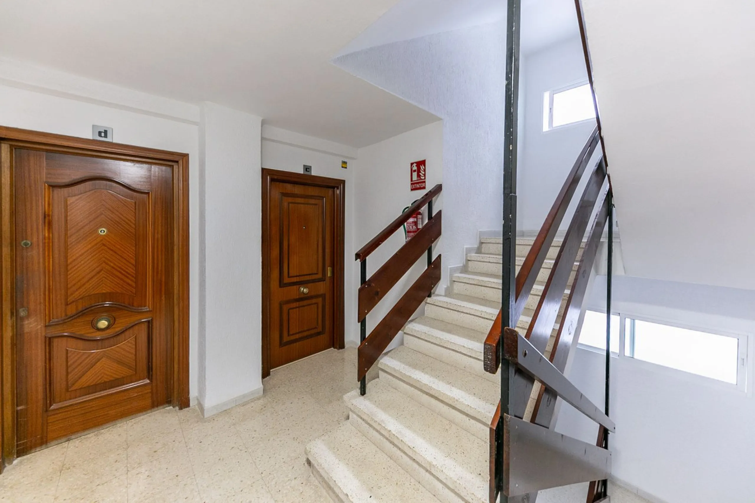 NEWLY RENOVATED apartment in the CENTER of FUENGIROLA, meters from the SEA.