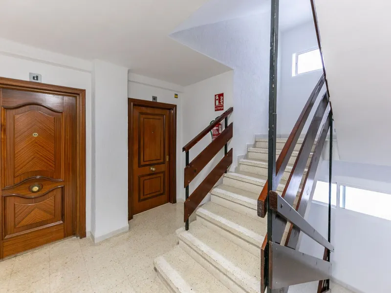 NEWLY RENOVATED apartment in the CENTER of FUENGIROLA, meters from the SEA.