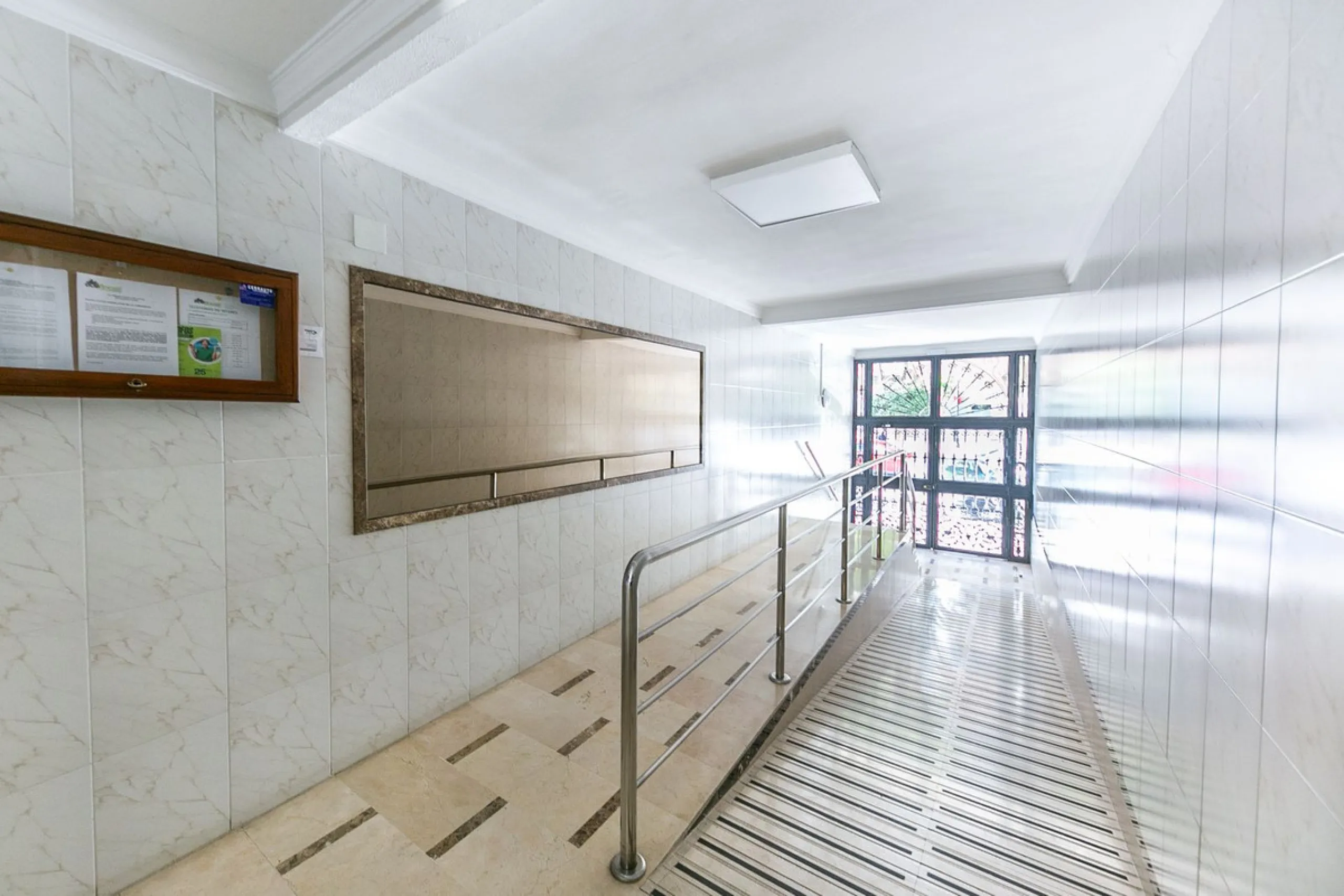 NEWLY RENOVATED apartment in the CENTER of FUENGIROLA, meters from the SEA.