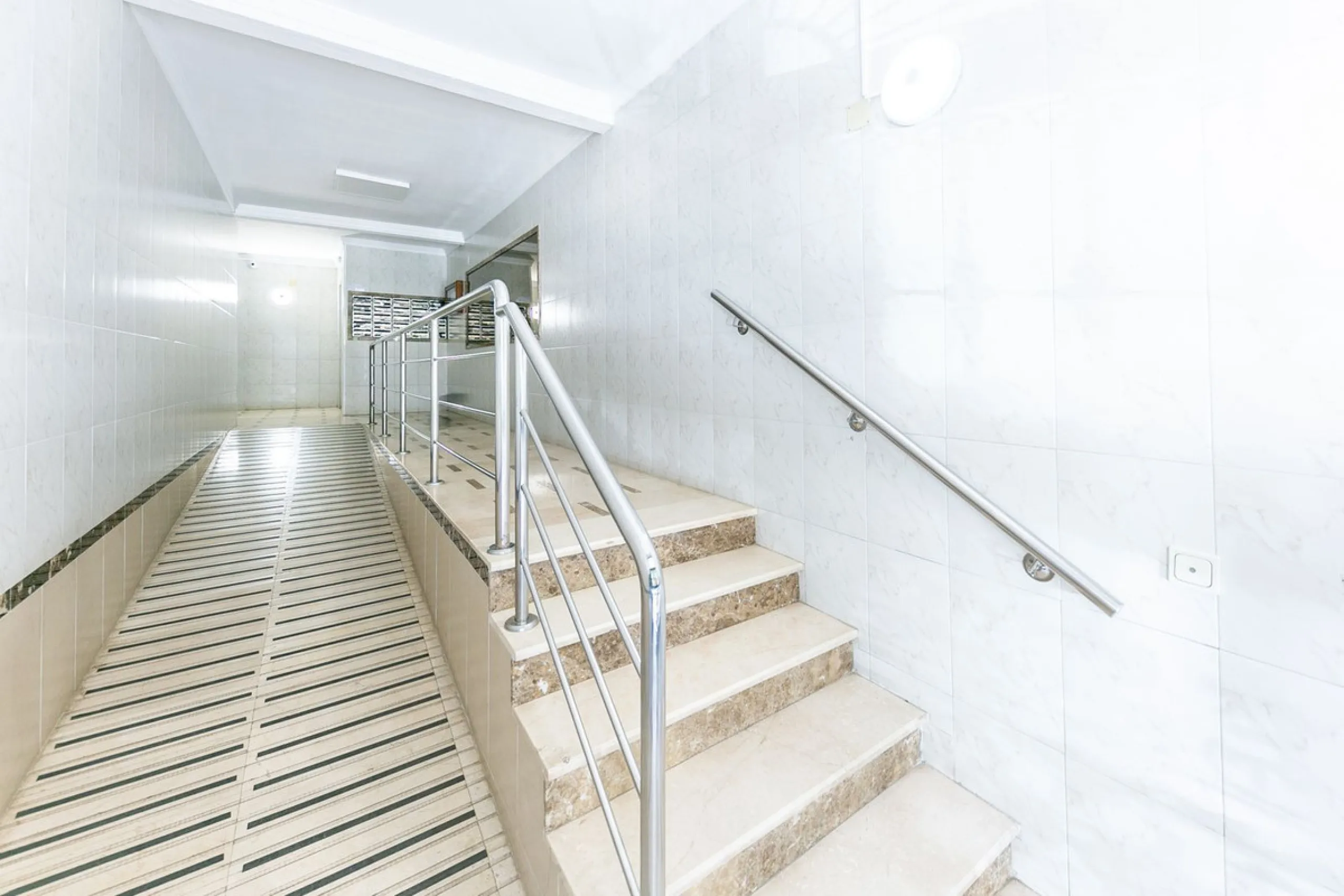 NEWLY RENOVATED apartment in the CENTER of FUENGIROLA, meters from the SEA.
