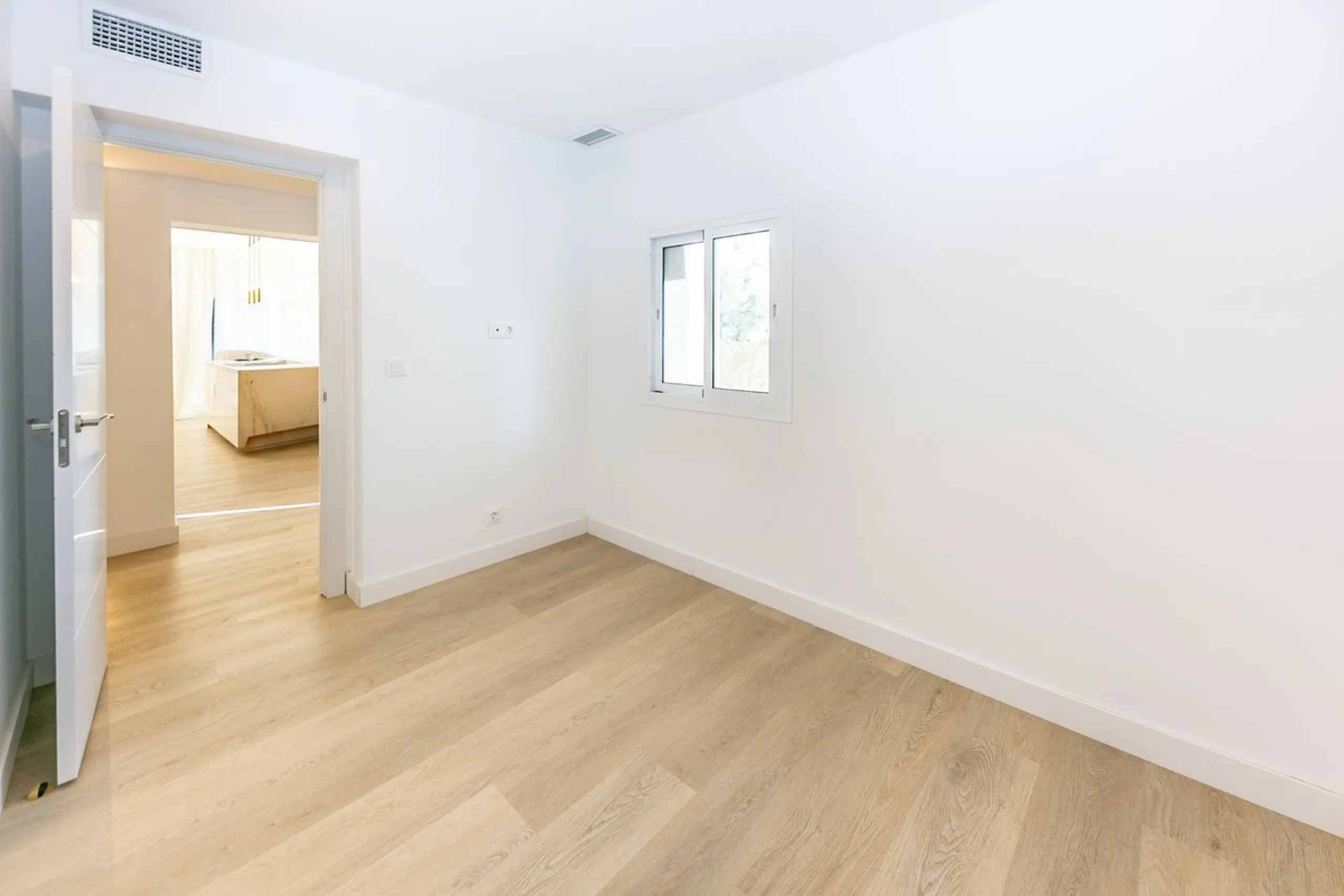 Brand New Designer Villa: Absolute Tranquility and Close to Everything