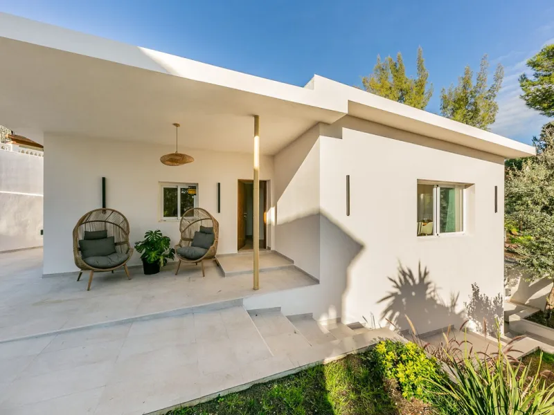 Brand New Designer Villa: Absolute Tranquility and Close to Everything