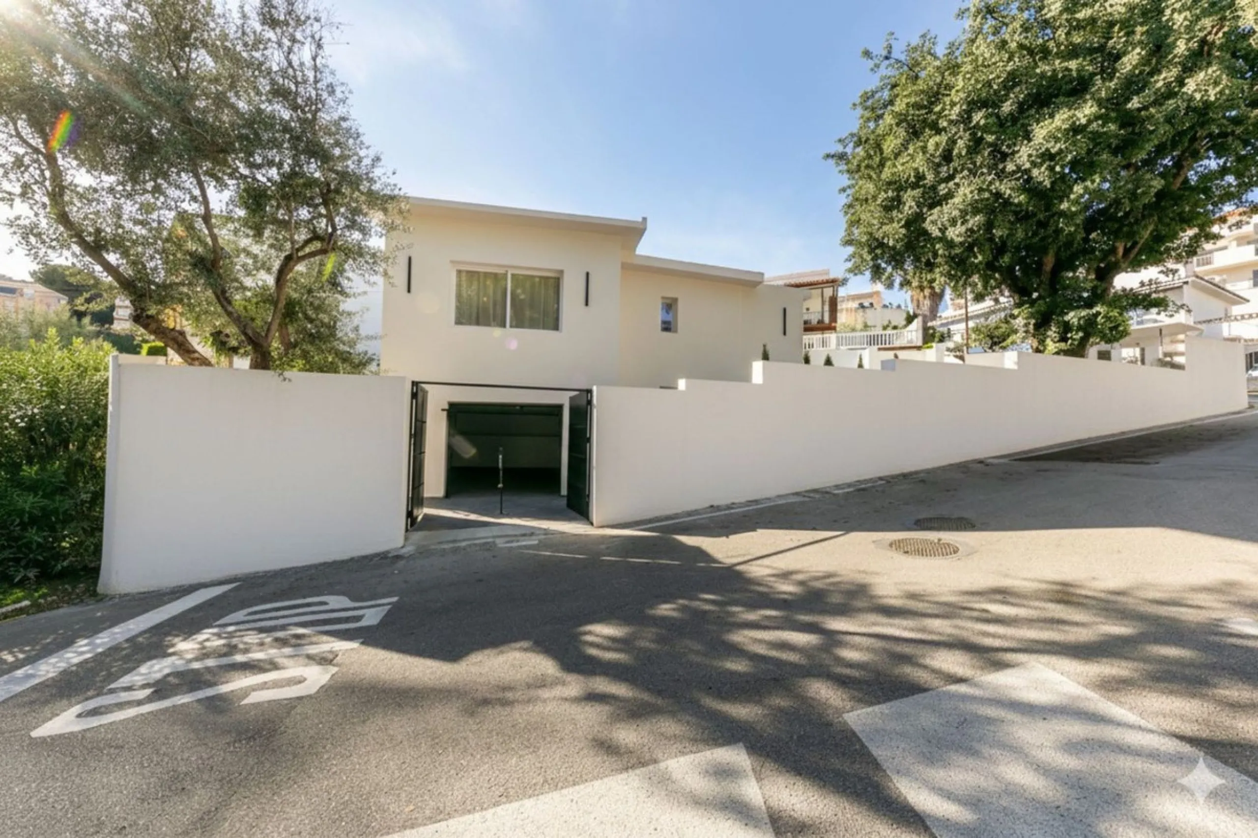 Brand New Designer Villa: Absolute Tranquility and Close to Everything